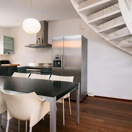 Apartment Xix *