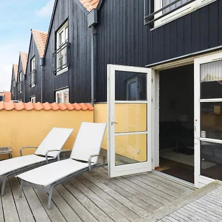 6 Person In Skagen-by Traum *