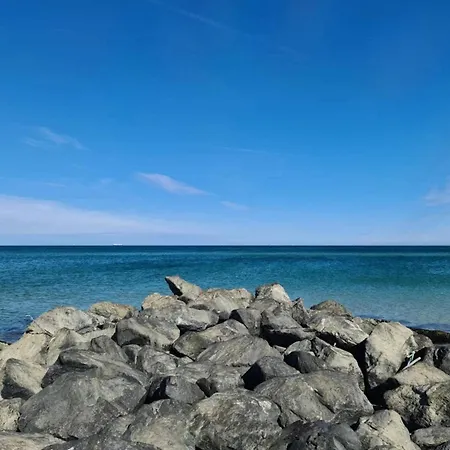 6 Person In Skagen-by Traum